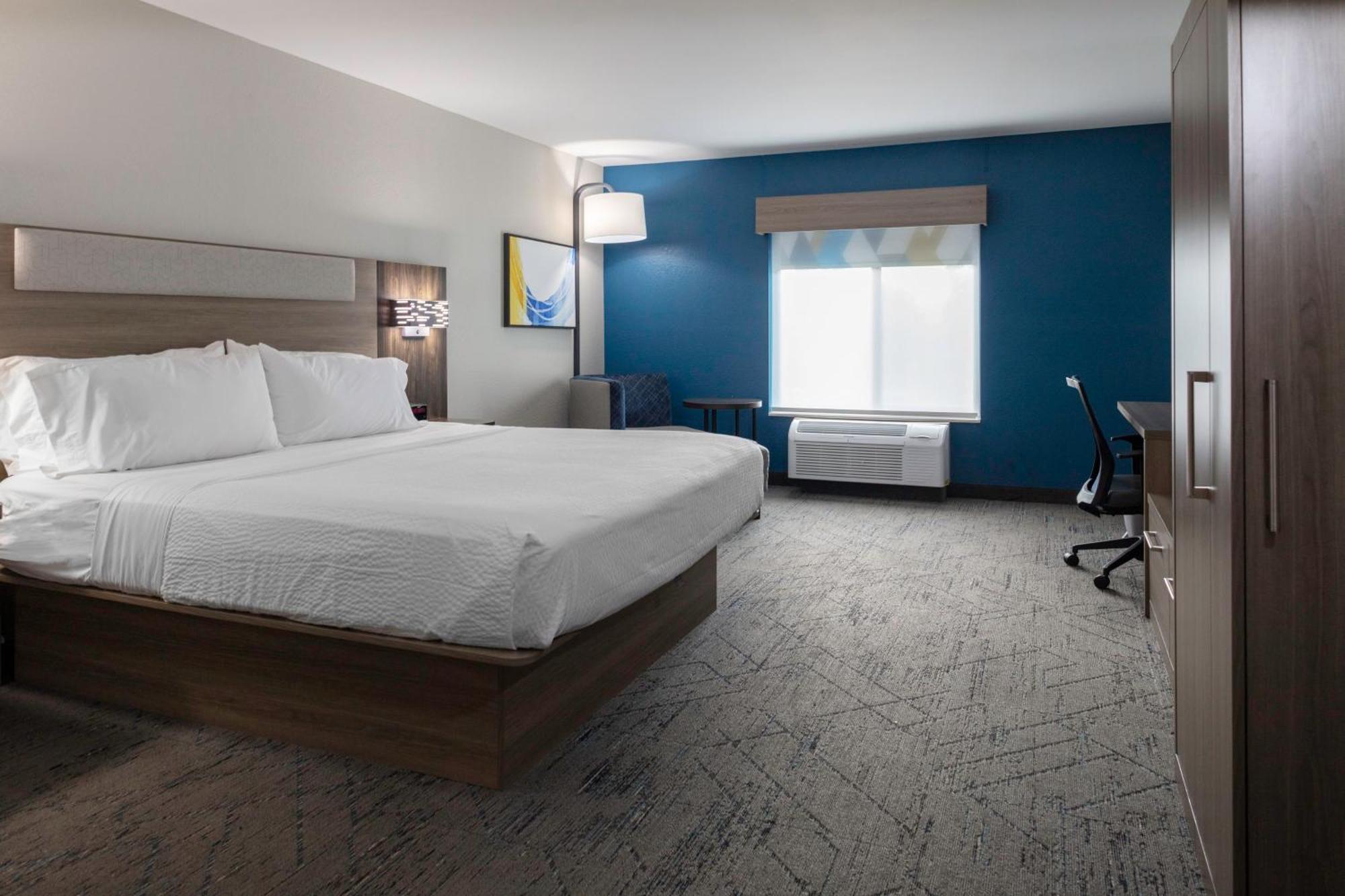 Holiday Inn Express Florence Northeast By Ihg Exterior photo