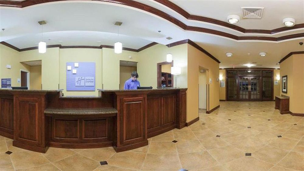 Holiday Inn Express Florence Northeast By Ihg Exterior photo