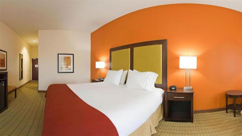 Holiday Inn Express Florence Northeast By Ihg Exterior photo